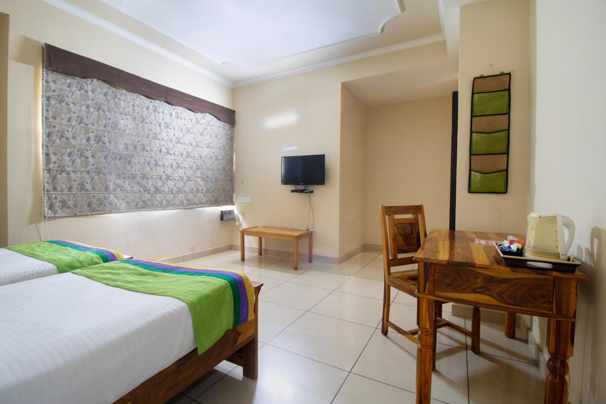 Treebo The Anchorage Malviya Nagar Hotell Jaipur Exteriör bild
