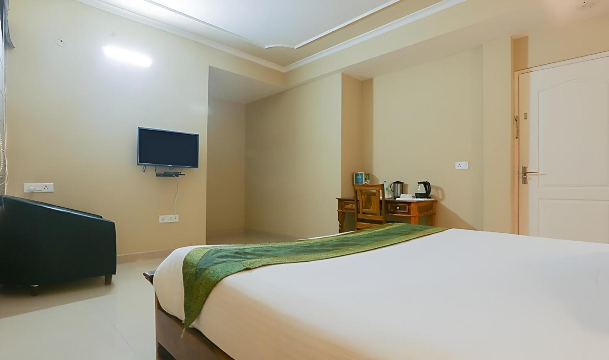 Treebo The Anchorage Malviya Nagar Hotell Jaipur Exteriör bild